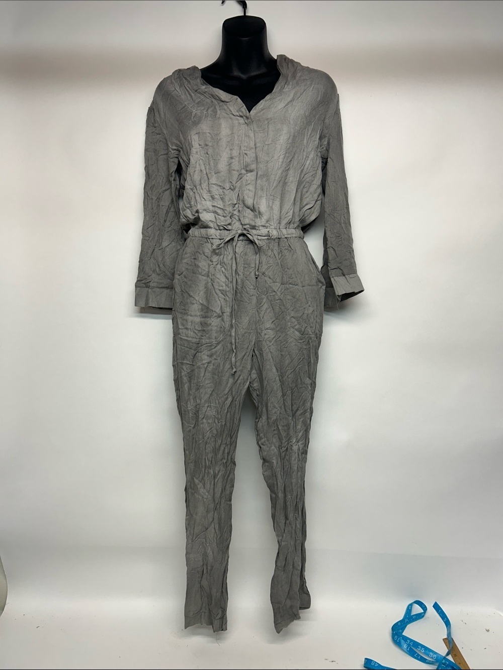Women's Gray Long-Sleeve Jumpsuit with Tie Waist Grifflin Paris